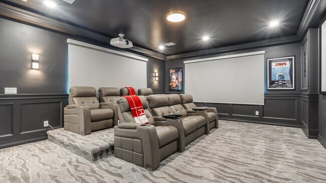 Building Photo - 17400 Rosella Rd