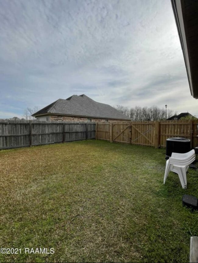 Building Photo - 416 Blackwater River Dr