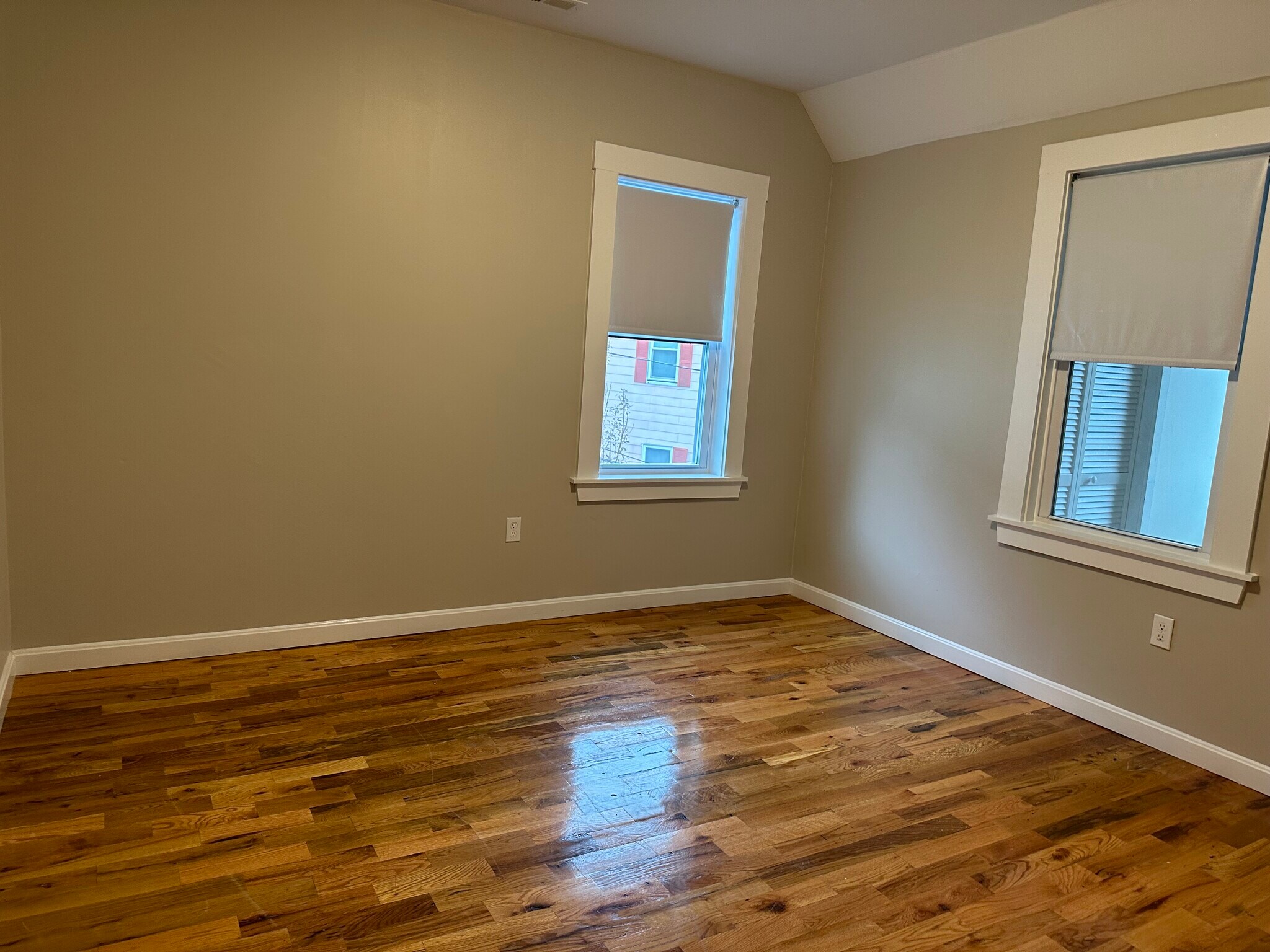 Building Photo - 38 Columbia St