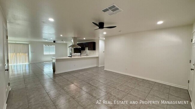 Building Photo - 8501 W Mitchell Dr