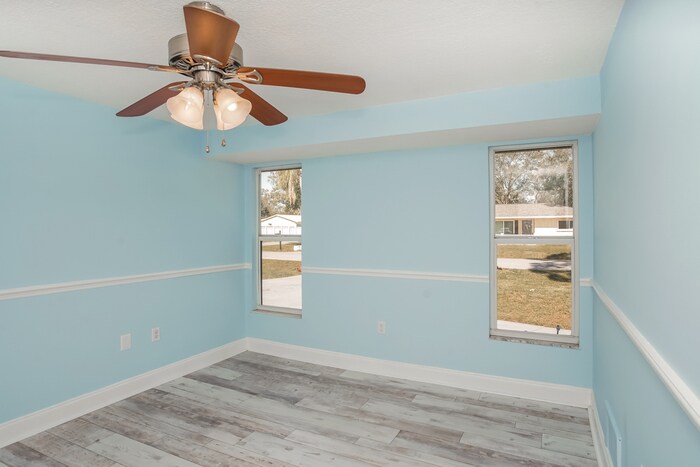Building Photo - 3834 San Luis Dr