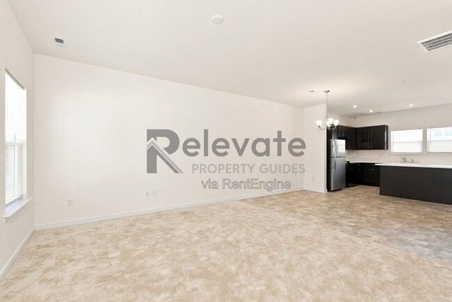 Building Photo - 250 Greenpark Rd