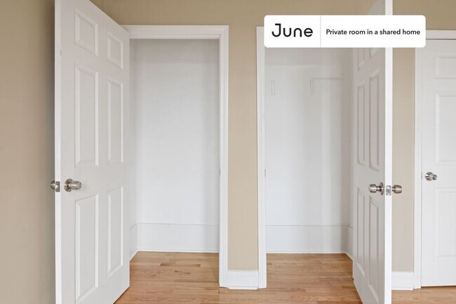 Building Photo - Room in Shared 4 bed/1 bath home