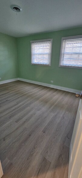 Building Photo - 223 Washington Square