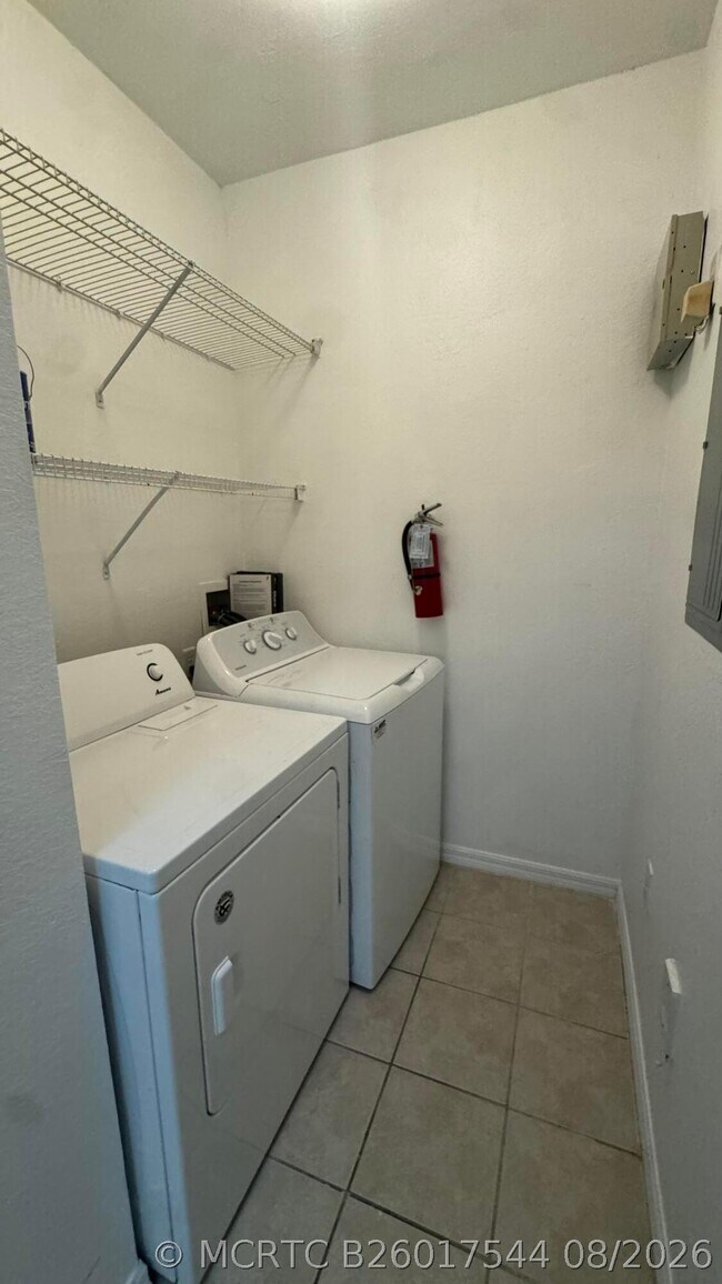 Building Photo - 2725 Anzio Ct