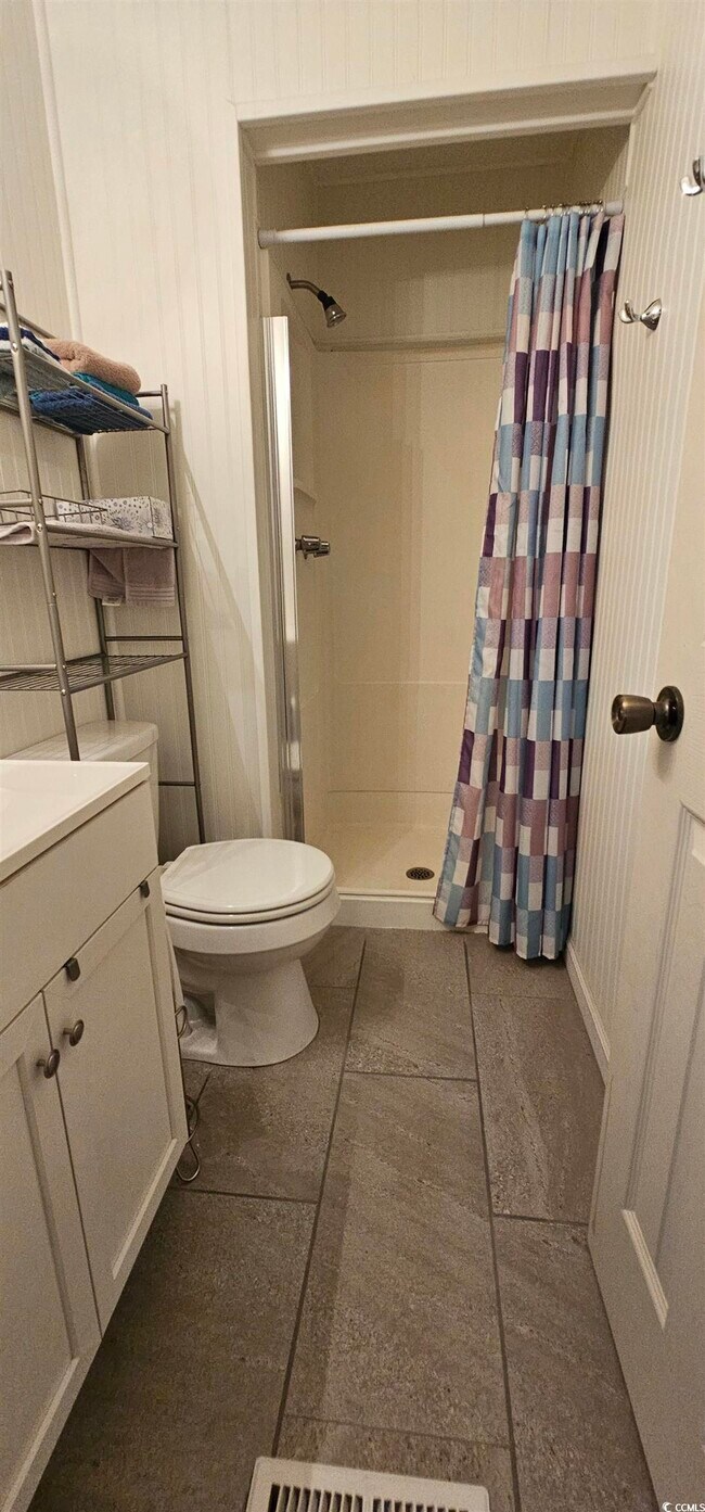 Building Photo - 1711 Fawn Vista Dr N