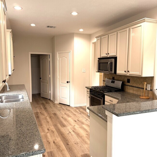 Building Photo - 2203 Blossom Creek Trail