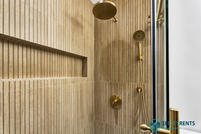 Building Photo - Noe Valley/Dolores Heights: Luxury Condo w/ Expansive Private Deck & 2 Car Parking