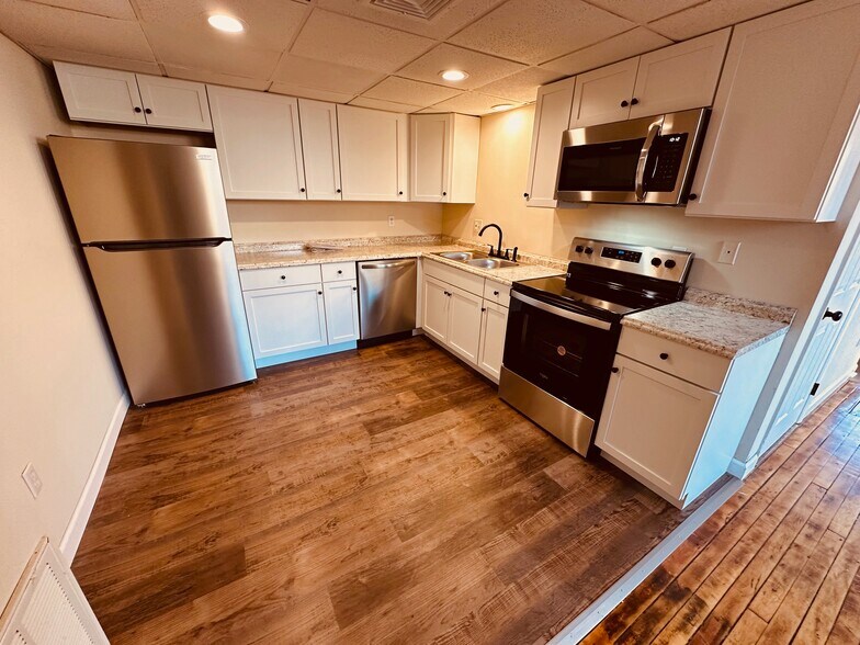 Building Photo - Central School Apartments