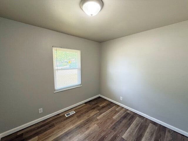 Building Photo - 3845 Delmont Dr