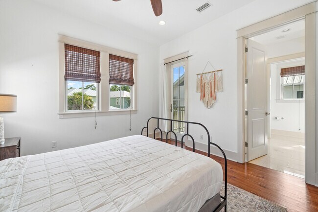 Building Photo - 616 Sandgrass Boulevard