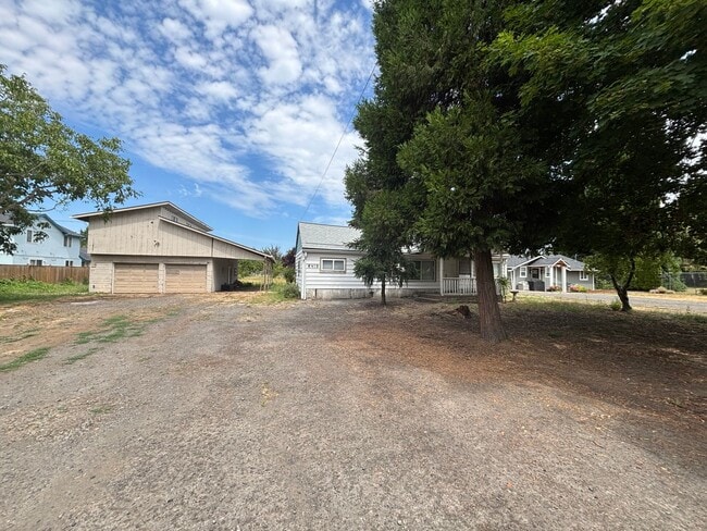 Primary Photo - Great Home With Lots of Space