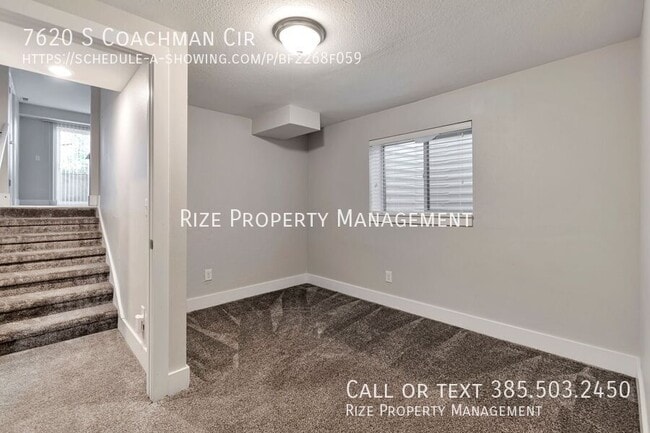 Building Photo - 7620 Coachman Cir