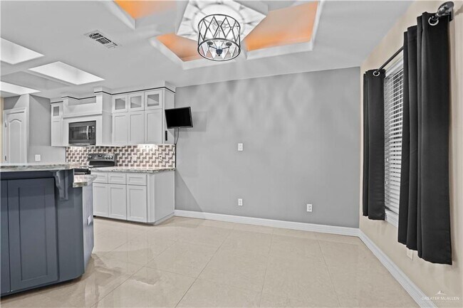 Building Photo - 26 N 45th St