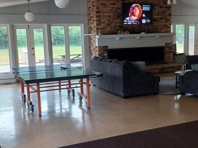 Building Photo - 60 Aspen Colony