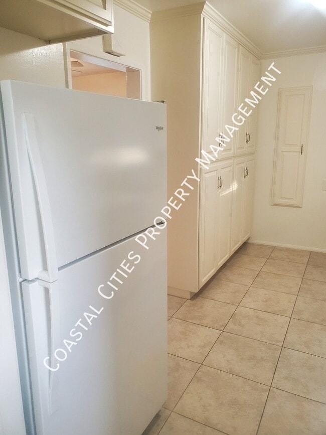 Building Photo - 4408 Ostrom Ave