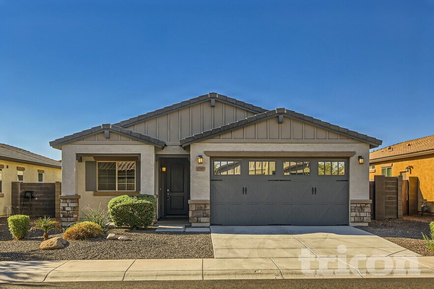 Building Photo - 17163 W Diana Ave