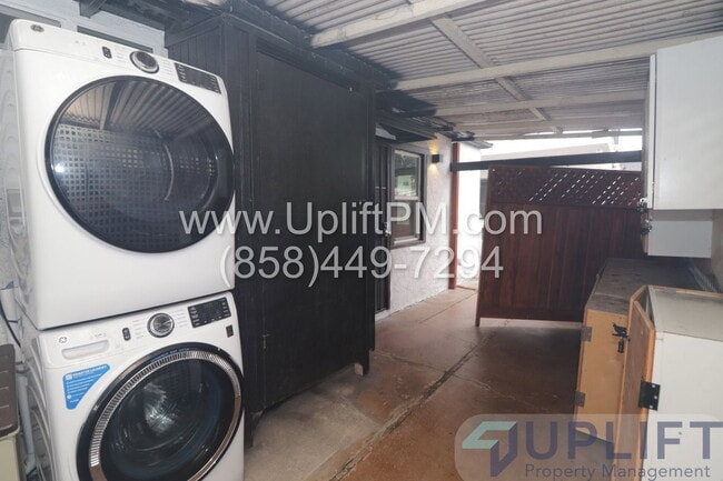 Building Photo - 4167 Wightman St