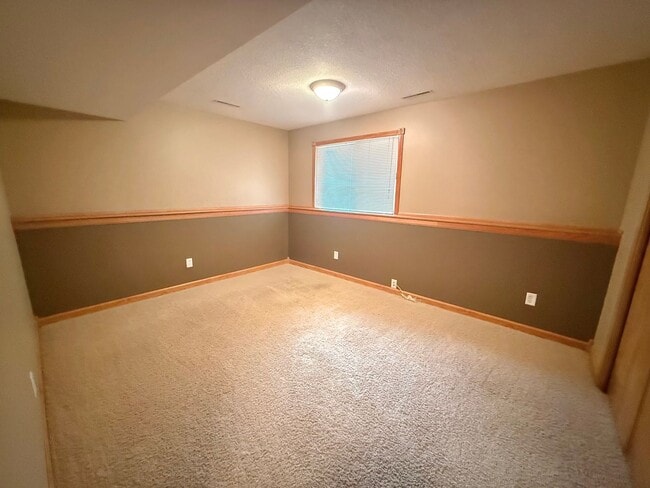 Building Photo - 331 Brookestone Dr SE