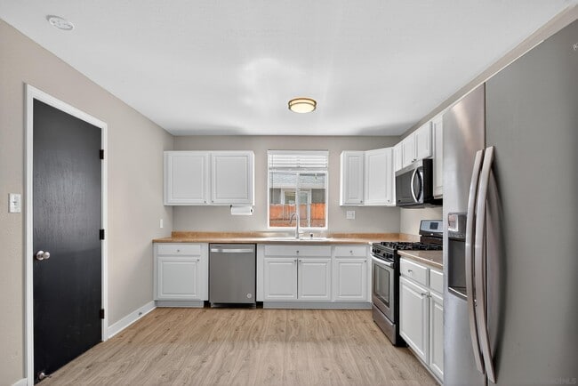 Building Photo - 3907 Genine Dr
