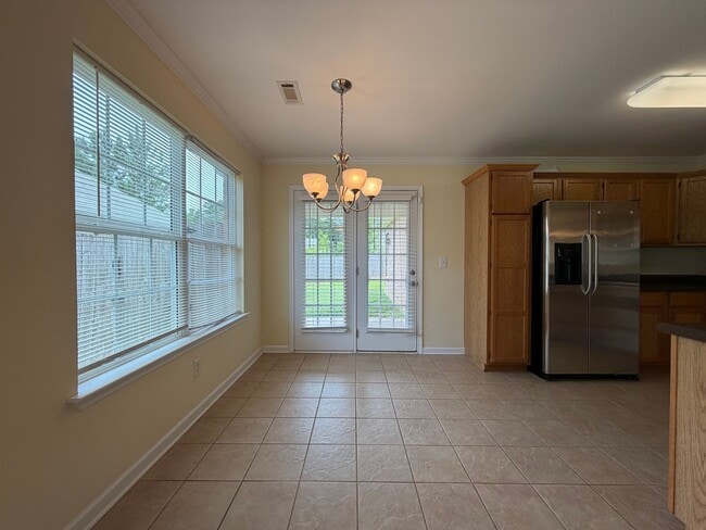 Building Photo - Brick 3/2 House in West Rome- $1,795