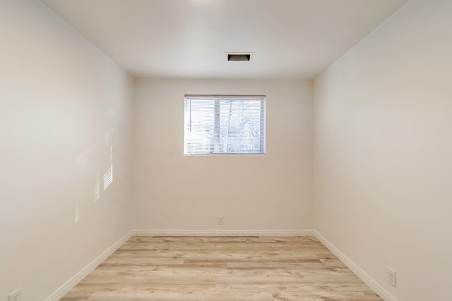 Building Photo - 570 North 200 West