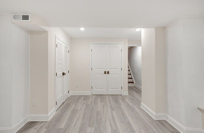 Building Photo - 513 Cobbs Creek Pkwy