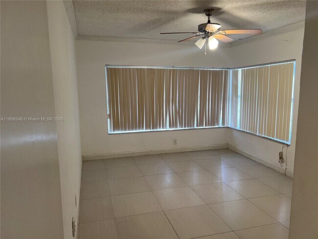 Building Photo - 9241 Collins Ave