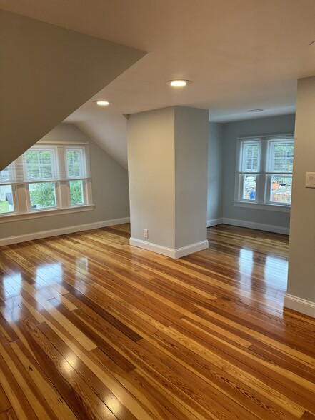 Building Photo - 925 Francis Scott Key Hwy