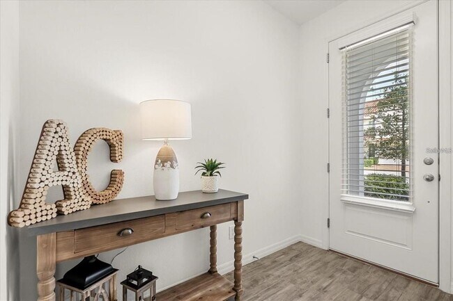 Building Photo - 2710 Bolzano Dr