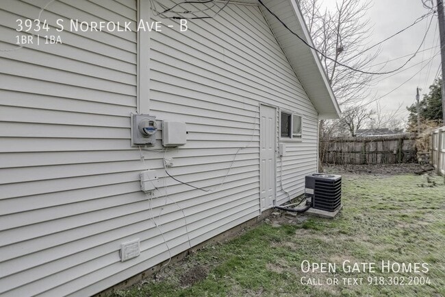 Building Photo - 3934 S Norfolk Ave