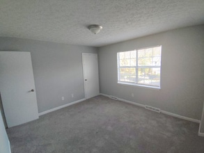 Building Photo - 29 Fonda Dr