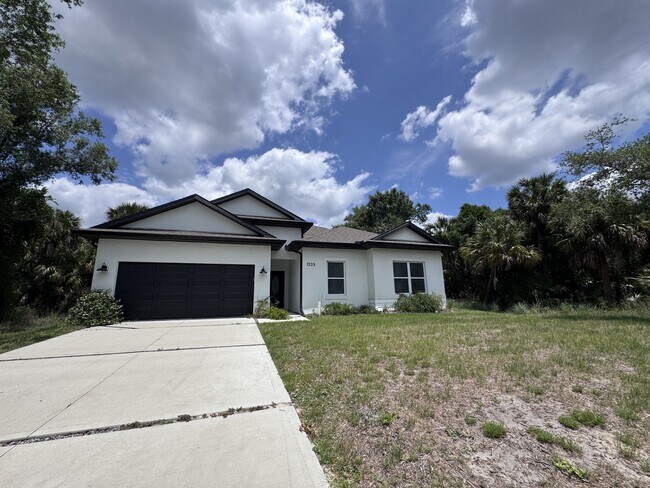 Building Photo - 1223 Koltenborn Rd