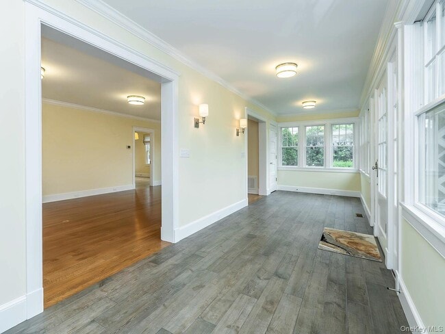 Building Photo - 29 Birch St