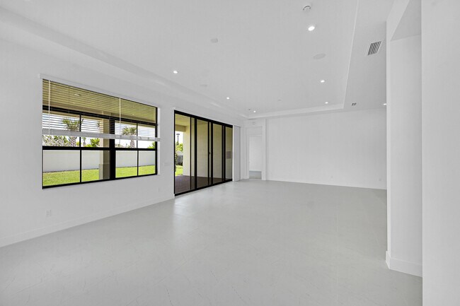 Building Photo - 9528 St Germain Dr