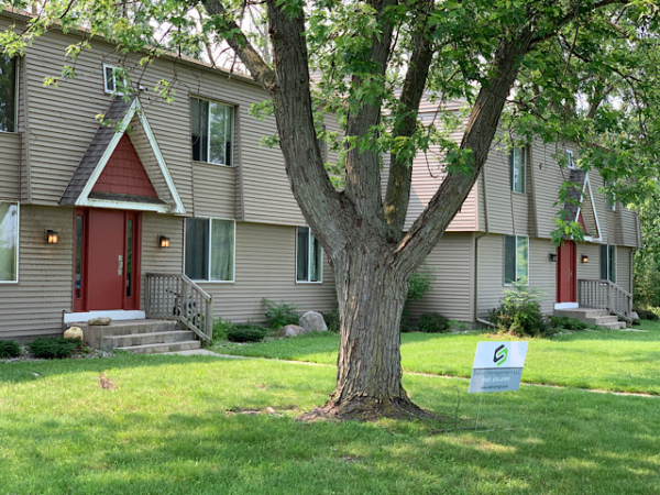 Primary Photo - Rivers Edge Apartments