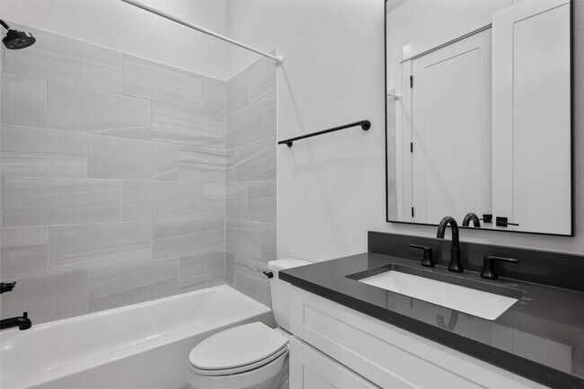 Building Photo - 1136 Adele St