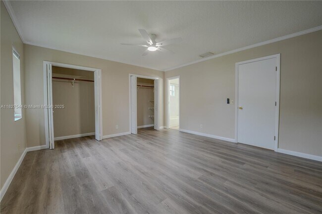 Building Photo - 2403 SW 58th Manor