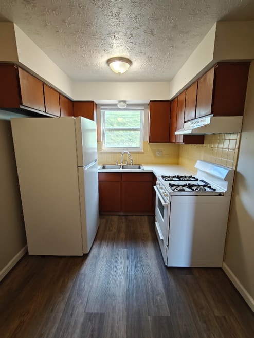 Building Photo - 428 Sheraton Dr NW