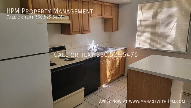 Building Photo - 417 Sherman St