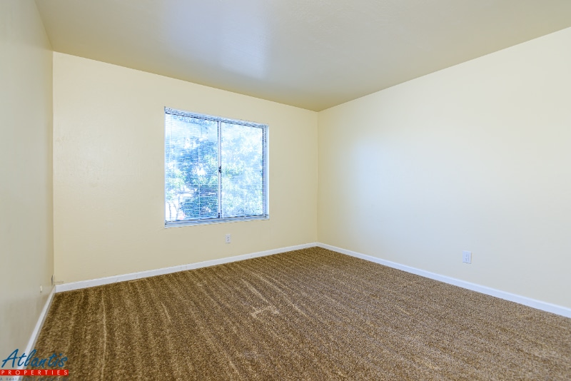 Building Photo - 555 S 10th St