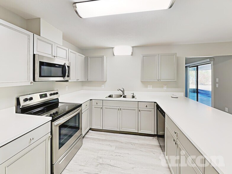 Building Photo - 13079 Spencer Ct