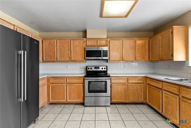 Building Photo - 3923 Oak Valley Dr