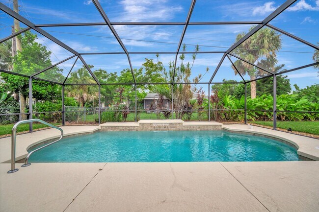 Building Photo - Beautiful 3-Bed / 2 Bath Pool Home in Sara...
