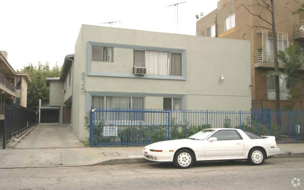 Building Photo - 932 Wilcox Ave