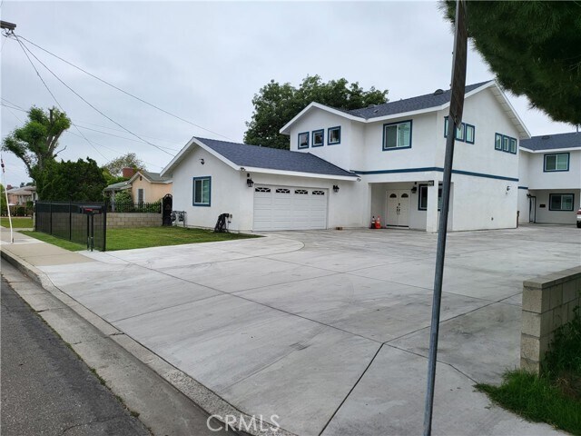 Building Photo - 12751 Hazel Ave