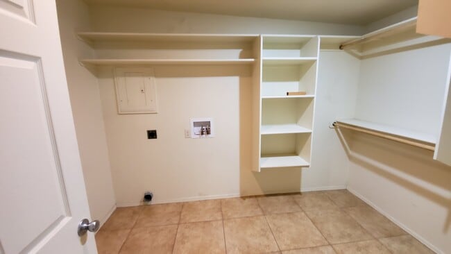 Building Photo - Grant and Country Club Private Guesthouse with AC