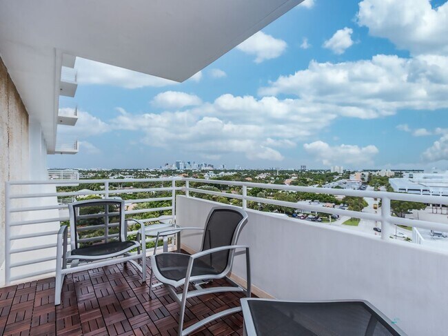Building Photo - 888 Intracoastal Dr
