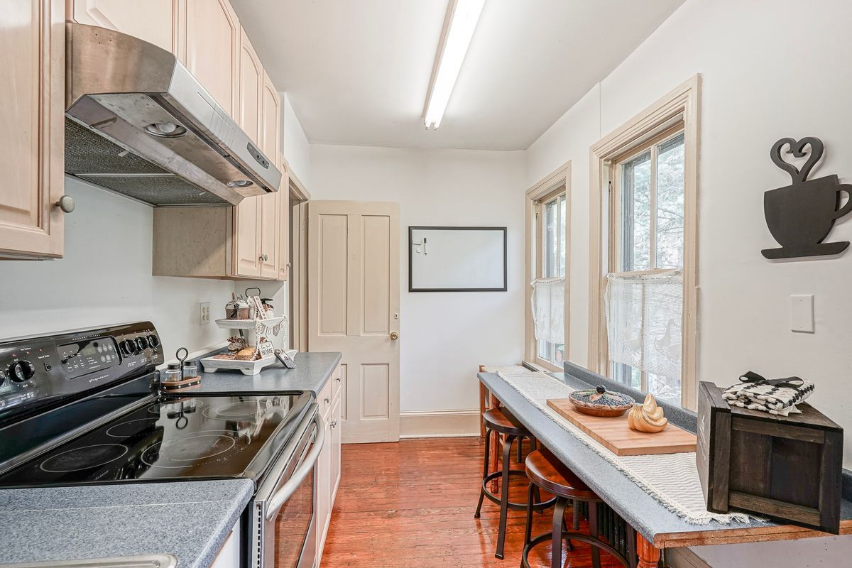 Building Photo - 315 Chestnut St