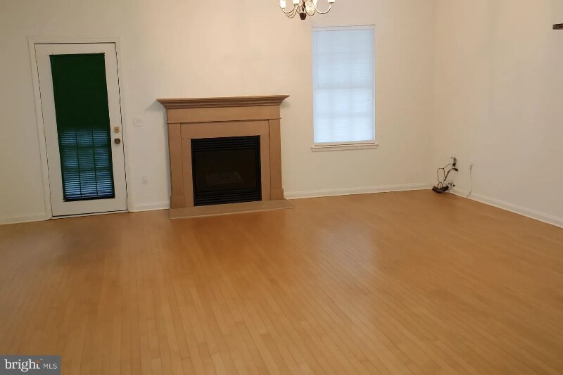 Building Photo - 7252 Mahogany Dr